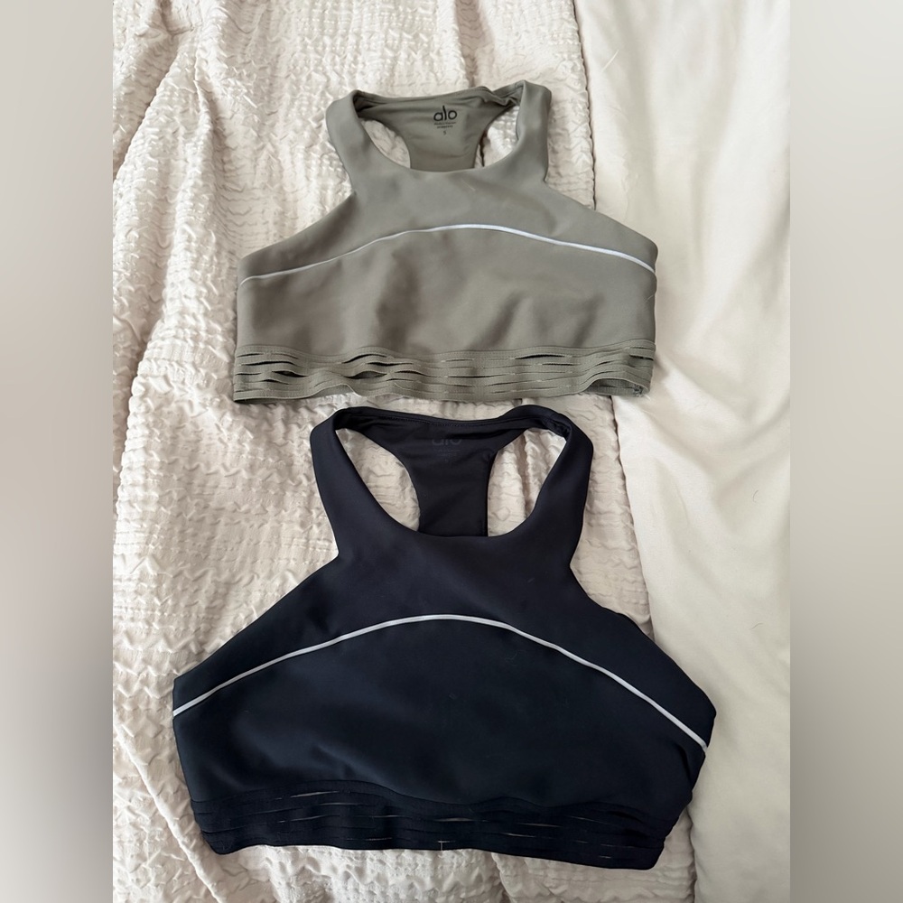Stylish Women's Alo sports bra Set - Black and Gray